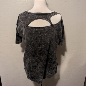 Women's cutout Tshirt